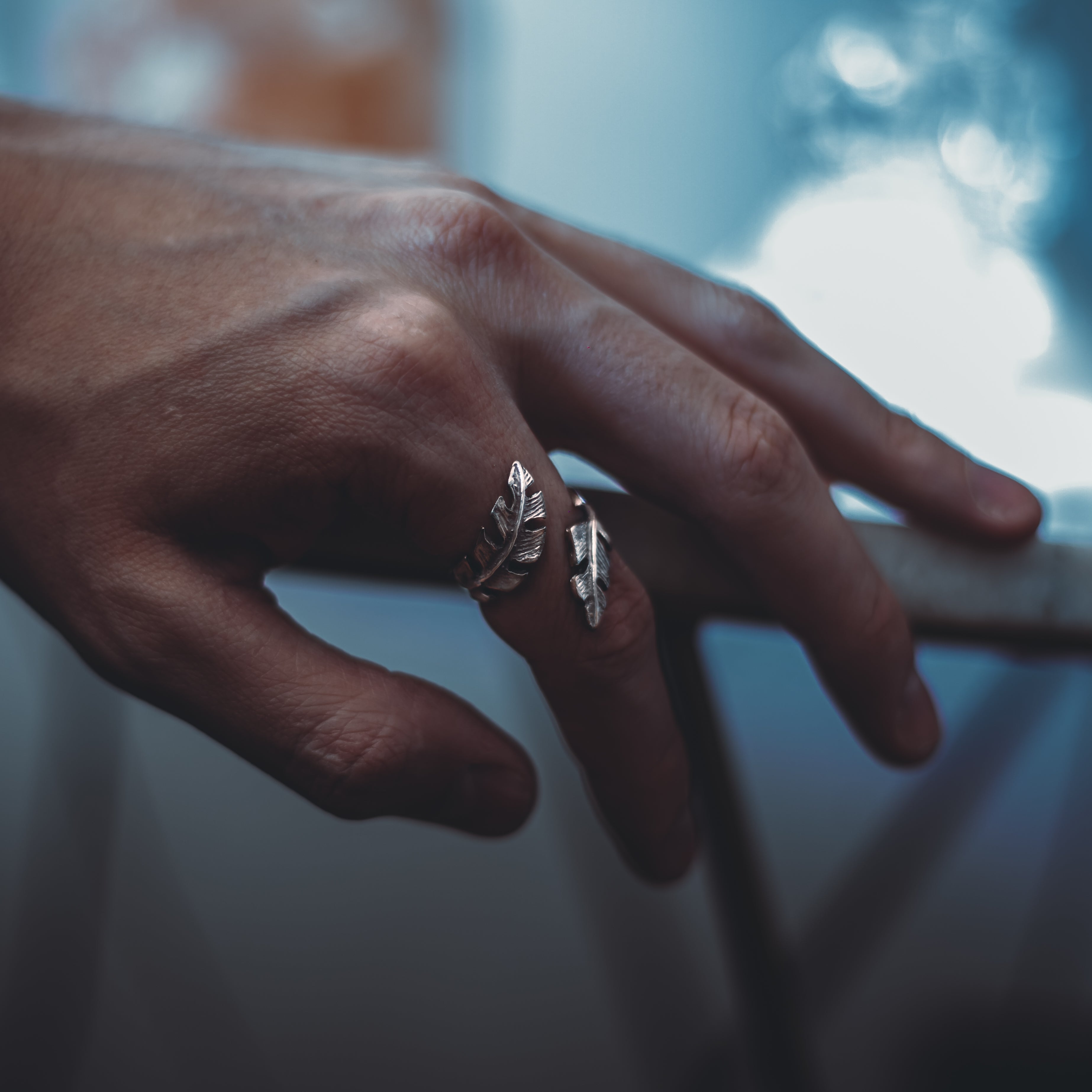 Anillo pluma de plata