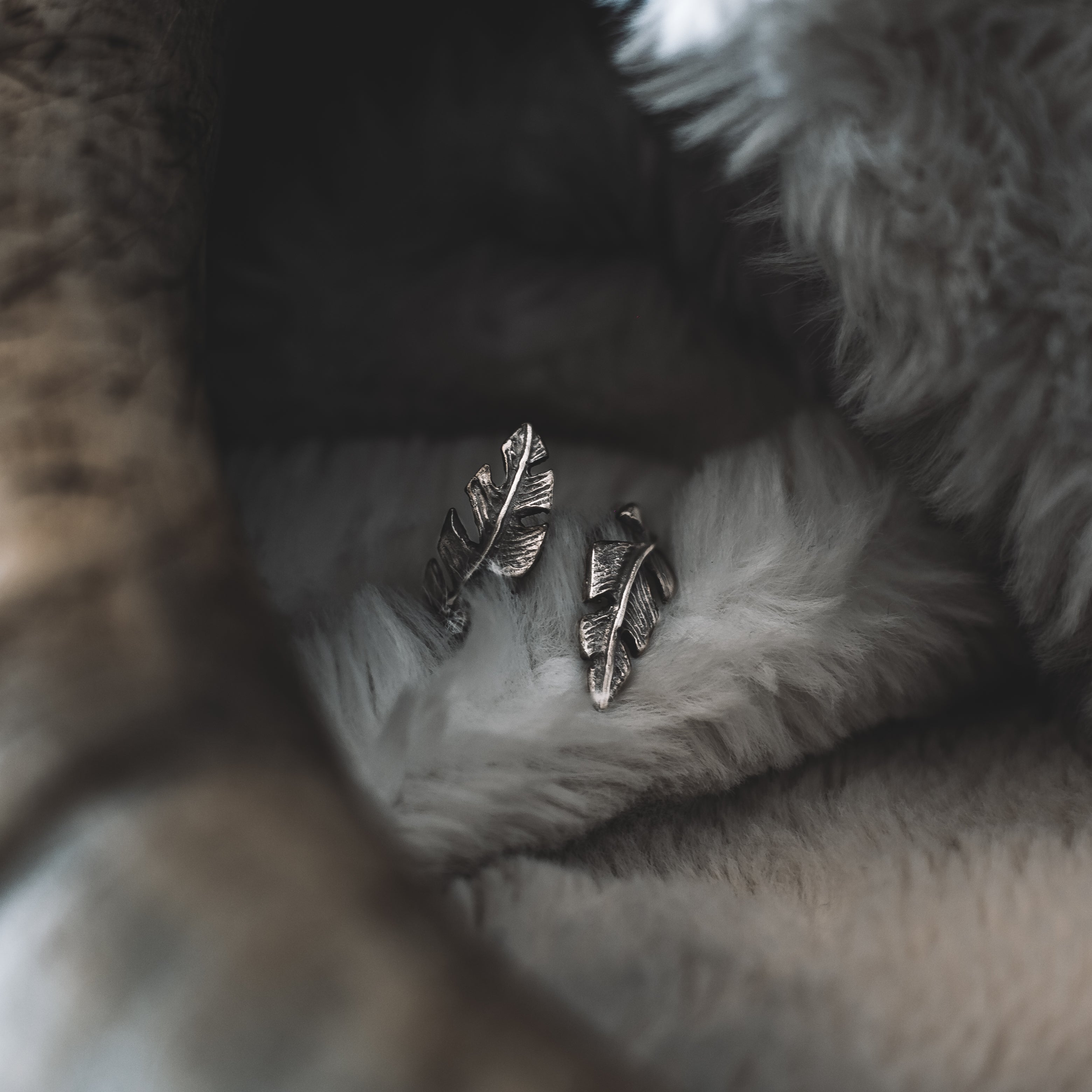 Anillo pluma de plata